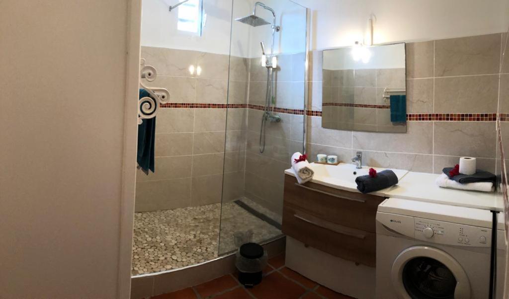 Appartement Rez-De-Chaussee De Villa A 1 Minute De La Plage Saint-Francois  Eksteriør bilde